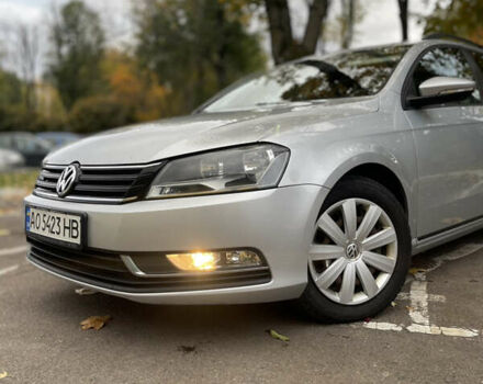 Фольксваген Пассат 2013 в Ужгороде на Automoto.ua Серый Фольксваген Пассат, объемом двигателя 1.6 л и пробегом 294 тыс. км за 9499 $, фото 4 на Automoto.ua