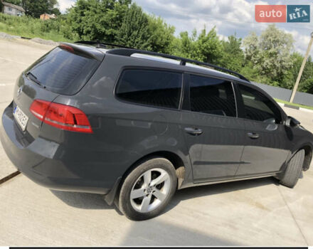 Серый Фольксваген Пассат, объемом двигателя 1.6 л и пробегом 270 тыс. км за 9999 $, фото 4 на Automoto.ua