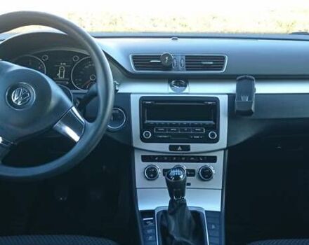 Серый Фольксваген Пассат, объемом двигателя 1.97 л и пробегом 287 тыс. км за 10500 $, фото 13 на Automoto.ua