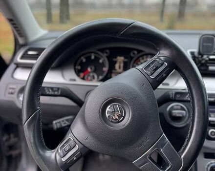 Серый Фольксваген Пассат, объемом двигателя 1.6 л и пробегом 328 тыс. км за 8499 $, фото 6 на Automoto.ua