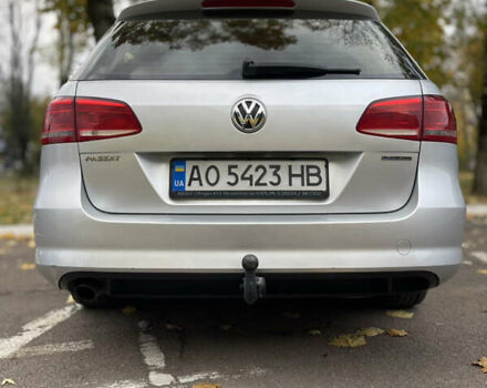 Фольксваген Пассат 2013 в Ужгороде на Automoto.ua Серый Фольксваген Пассат, объемом двигателя 1.6 л и пробегом 294 тыс. км за 9499 $, фото 9 на Automoto.ua