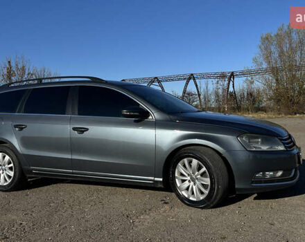 Серый Фольксваген Пассат, объемом двигателя 1.6 л и пробегом 237 тыс. км за 9900 $, фото 8 на Automoto.ua