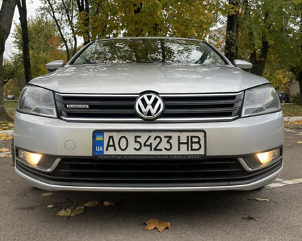 Фольксваген Пассат 2013 в Ужгороде на Automoto.ua Серый Фольксваген Пассат, объемом двигателя 1.6 л и пробегом 294 тыс. км за 9499 $, фото 3 на Automoto.ua
