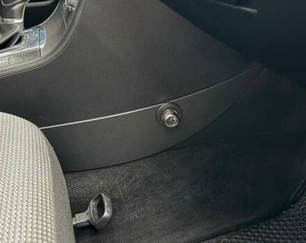 Серый Фольксваген Пассат, объемом двигателя 2 л и пробегом 300 тыс. км за 13500 $, фото 9 на Automoto.ua