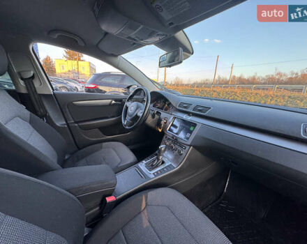 Серый Фольксваген Пассат, объемом двигателя 1.6 л и пробегом 229 тыс. км за 10999 $, фото 29 на Automoto.ua