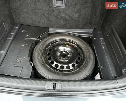 Серый Фольксваген Пассат, объемом двигателя 2 л и пробегом 256 тыс. км за 10999 $, фото 28 на Automoto.ua