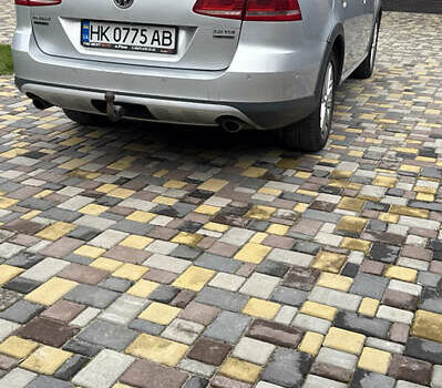 Фольксваген Пассат 2013 в Дубровице на Automoto.ua Серый Фольксваген Пассат, объемом двигателя 1.97 л и пробегом 332 тыс. км за 10500 $, фото 3 на Automoto.ua