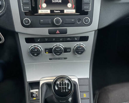 Фольксваген Пассат 2013 в Ужгороде на Automoto.ua Серый Фольксваген Пассат, объемом двигателя 1.6 л и пробегом 294 тыс. км за 9499 $, фото 19 на Automoto.ua