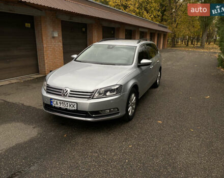 Серый Фольксваген Пассат, объемом двигателя 1.97 л и пробегом 300 тыс. км за 10850 $, фото 1 на Automoto.ua