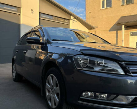 Серый Фольксваген Пассат, объемом двигателя 1.6 л и пробегом 261 тыс. км за 10200 $, фото 5 на Automoto.ua