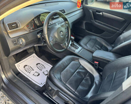 Сірий Фольксваген Пассат, об'ємом двигуна 1.6 л та пробігом 240 тис. км за 10350 $, фото 34 на Automoto.ua