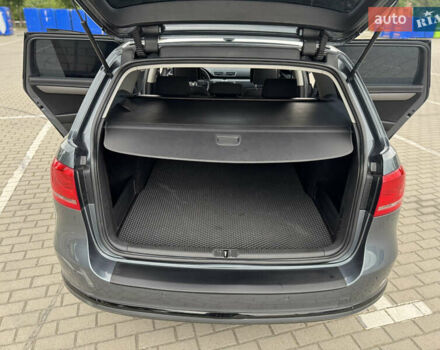 Серый Фольксваген Пассат, объемом двигателя 1.97 л и пробегом 207 тыс. км за 11500 $, фото 17 на Automoto.ua