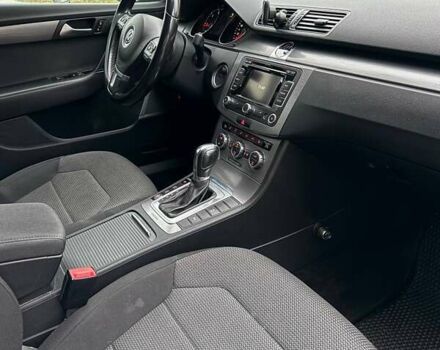 Серый Фольксваген Пассат, объемом двигателя 2 л и пробегом 300 тыс. км за 13500 $, фото 12 на Automoto.ua