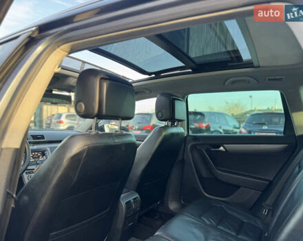 Сірий Фольксваген Пассат, об'ємом двигуна 1.6 л та пробігом 240 тис. км за 10350 $, фото 36 на Automoto.ua