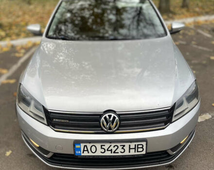 Фольксваген Пассат 2013 в Ужгороде на Automoto.ua Серый Фольксваген Пассат, объемом двигателя 1.6 л и пробегом 294 тыс. км за 9499 $, фото 2 на Automoto.ua