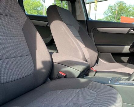 Сірий Фольксваген Пассат, об'ємом двигуна 2 л та пробігом 200 тис. км за 11899 $, фото 21 на Automoto.ua