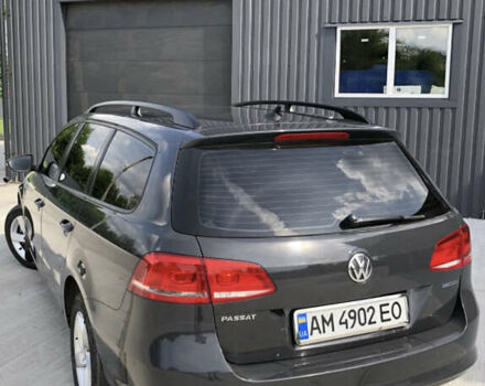 Серый Фольксваген Пассат, объемом двигателя 1.6 л и пробегом 270 тыс. км за 9999 $, фото 5 на Automoto.ua