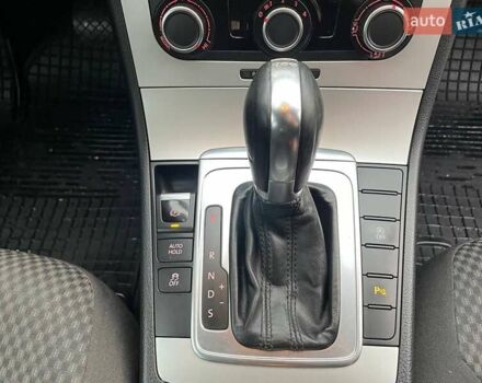 Серый Фольксваген Пассат, объемом двигателя 2 л и пробегом 300 тыс. км за 10700 $, фото 19 на Automoto.ua