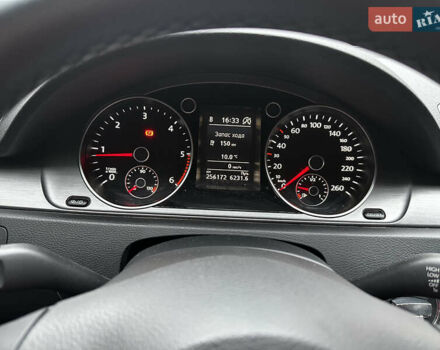 Серый Фольксваген Пассат, объемом двигателя 2 л и пробегом 256 тыс. км за 10999 $, фото 15 на Automoto.ua