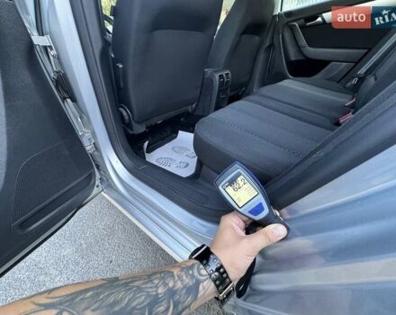 Сірий Фольксваген Пассат, об'ємом двигуна 2 л та пробігом 226 тис. км за 12800 $, фото 129 на Automoto.ua
