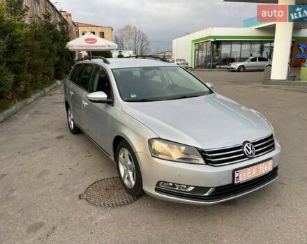 Серый Фольксваген Пассат, объемом двигателя 2 л и пробегом 300 тыс. км за 10700 $, фото 2 на Automoto.ua