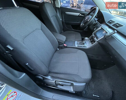 Серый Фольксваген Пассат, объемом двигателя 1.97 л и пробегом 145 тыс. км за 9999 $, фото 28 на Automoto.ua