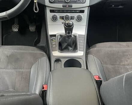 Фольксваген Пассат 2013 в Ужгороде на Automoto.ua Серый Фольксваген Пассат, объемом двигателя 1.6 л и пробегом 294 тыс. км за 9499 $, фото 17 на Automoto.ua