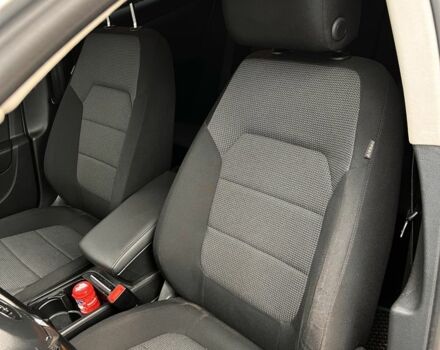 Серый Фольксваген Пассат, объемом двигателя 2 л и пробегом 239 тыс. км за 10300 $, фото 13 на Automoto.ua