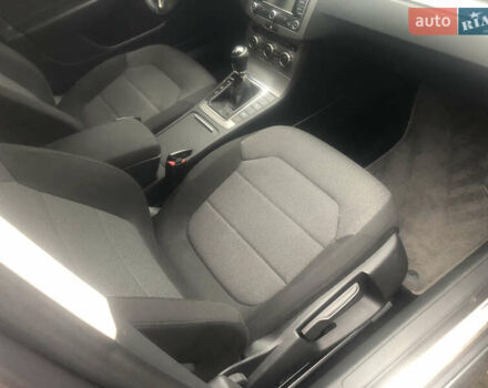 Серый Фольксваген Пассат, объемом двигателя 1.97 л и пробегом 256 тыс. км за 10899 $, фото 14 на Automoto.ua