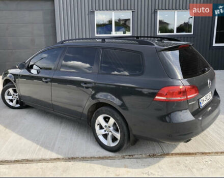 Серый Фольксваген Пассат, объемом двигателя 1.6 л и пробегом 270 тыс. км за 9999 $, фото 3 на Automoto.ua