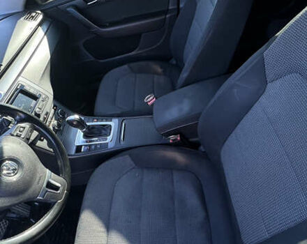 Серый Фольксваген Пассат, объемом двигателя 1.6 л и пробегом 237 тыс. км за 9900 $, фото 27 на Automoto.ua