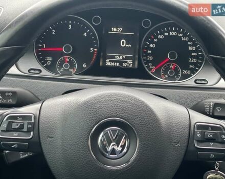 Фольксваген Пассат 2013 в Киеве на Automoto.ua Серый Фольксваген Пассат, объемом двигателя 1.97 л и пробегом 283 тыс. км за 11500 $, фото 7 на Automoto.ua