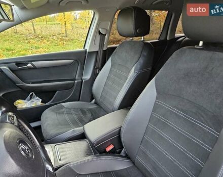 Фольксваген Пассат 2013 в Новояворовск на Automoto.ua Серый Фольксваген Пассат, объемом двигателя 1.97 л и пробегом 283 тыс. км за 11690 $, фото 16 на Automoto.ua