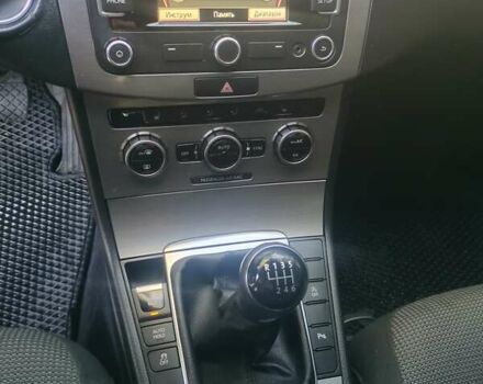 Серый Фольксваген Пассат, объемом двигателя 1.6 л и пробегом 281 тыс. км за 10700 $, фото 25 на Automoto.ua