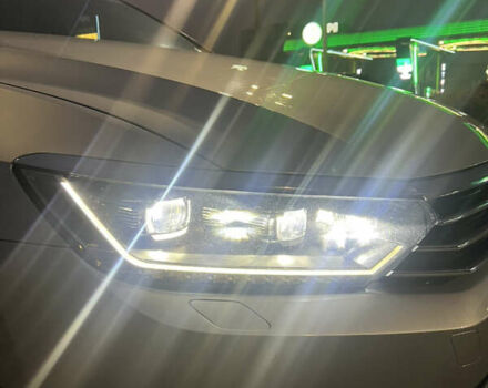 Серый Фольксваген Пассат, объемом двигателя 1.97 л и пробегом 412 тыс. км за 12999 $, фото 2 на Automoto.ua