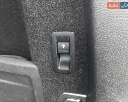 Серый Фольксваген Пассат, объемом двигателя 0 л и пробегом 223 тыс. км за 12999 $, фото 60 на Automoto.ua