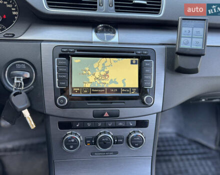 Серый Фольксваген Пассат, объемом двигателя 2 л и пробегом 216 тыс. км за 13250 $, фото 28 на Automoto.ua