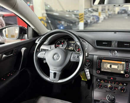 Серый Фольксваген Пассат, объемом двигателя 2 л и пробегом 220 тыс. км за 12900 $, фото 25 на Automoto.ua