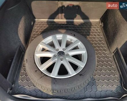 Сірий Фольксваген Пассат, об'ємом двигуна 1.97 л та пробігом 296 тис. км за 11600 $, фото 54 на Automoto.ua