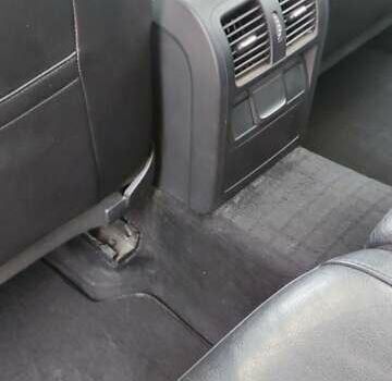 Серый Фольксваген Пассат, объемом двигателя 1.6 л и пробегом 273 тыс. км за 10500 $, фото 17 на Automoto.ua