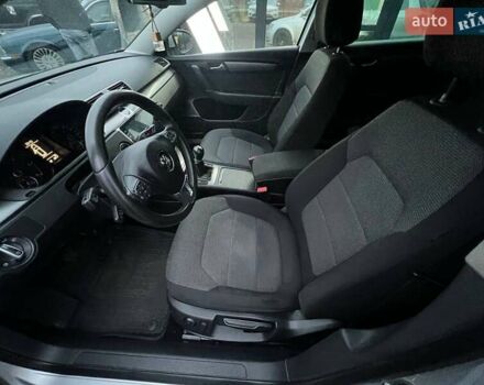 Серый Фольксваген Пассат, объемом двигателя 1.97 л и пробегом 288 тыс. км за 9800 $, фото 15 на Automoto.ua