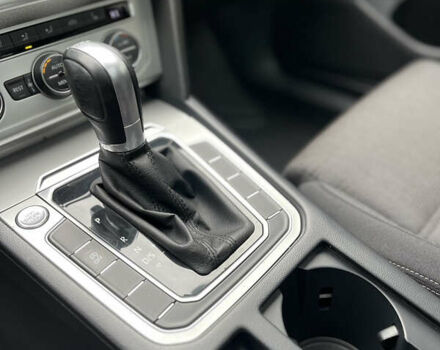 Сірий Фольксваген Пассат, об'ємом двигуна 2 л та пробігом 322 тис. км за 13850 $, фото 19 на Automoto.ua