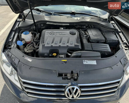 Серый Фольксваген Пассат, объемом двигателя 1.97 л и пробегом 279 тыс. км за 12600 $, фото 9 на Automoto.ua