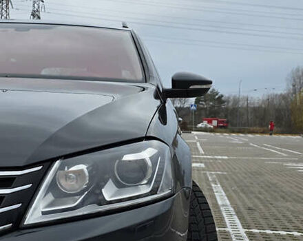 Серый Фольксваген Пассат, объемом двигателя 2 л и пробегом 324 тыс. км за 13500 $, фото 2 на Automoto.ua