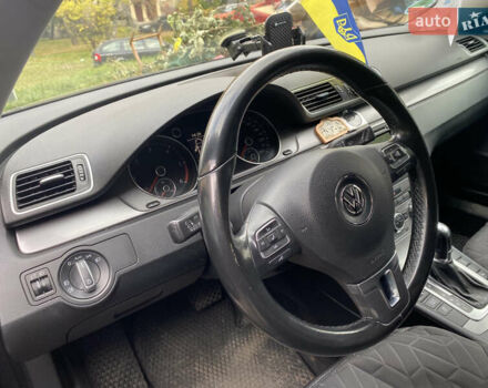 Серый Фольксваген Пассат, объемом двигателя 2 л и пробегом 333 тыс. км за 11700 $, фото 5 на Automoto.ua