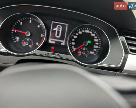 Сірий Фольксваген Пассат, об'ємом двигуна 2 л та пробігом 322 тис. км за 13850 $, фото 22 на Automoto.ua