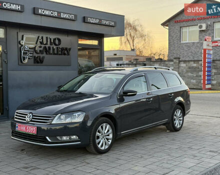Серый Фольксваген Пассат, объемом двигателя 2 л и пробегом 206 тыс. км за 12588 $, фото 1 на Automoto.ua