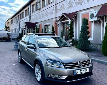 Сірий Фольксваген Пассат, об'ємом двигуна 2 л та пробігом 320 тис. км за 13999 $, фото 1 на Automoto.ua