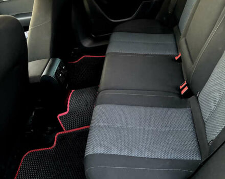 Сірий Фольксваген Пассат, об'ємом двигуна 1.6 л та пробігом 277 тис. км за 10600 $, фото 5 на Automoto.ua