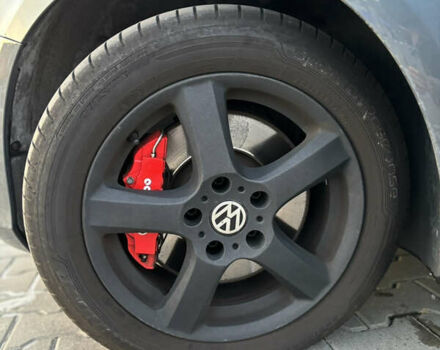 Сірий Фольксваген Пассат, об'ємом двигуна 1.6 л та пробігом 277 тис. км за 10600 $, фото 12 на Automoto.ua